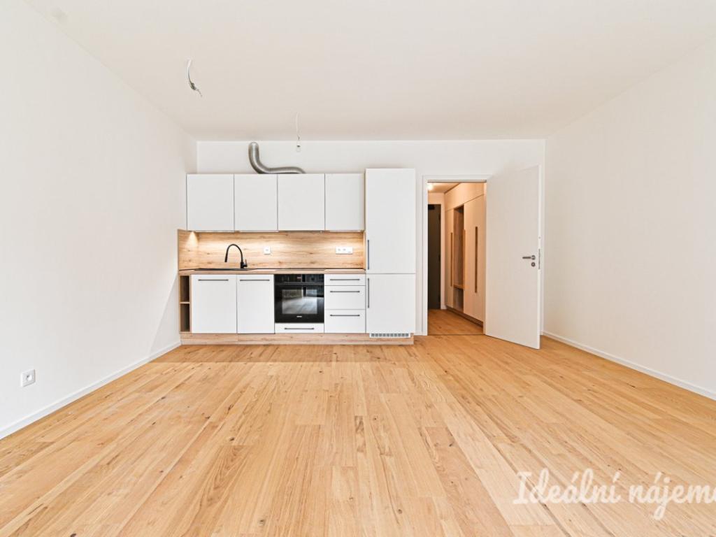 Pronájem bytu 1+kk 37 m2