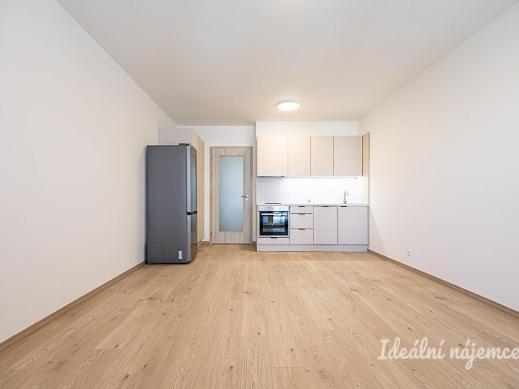 Pronájem bytu 1+kk 35 m2