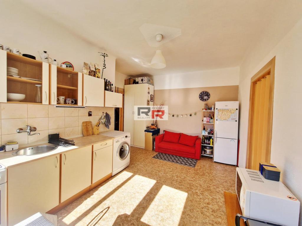 Pronájem bytu 1+1 52 m2