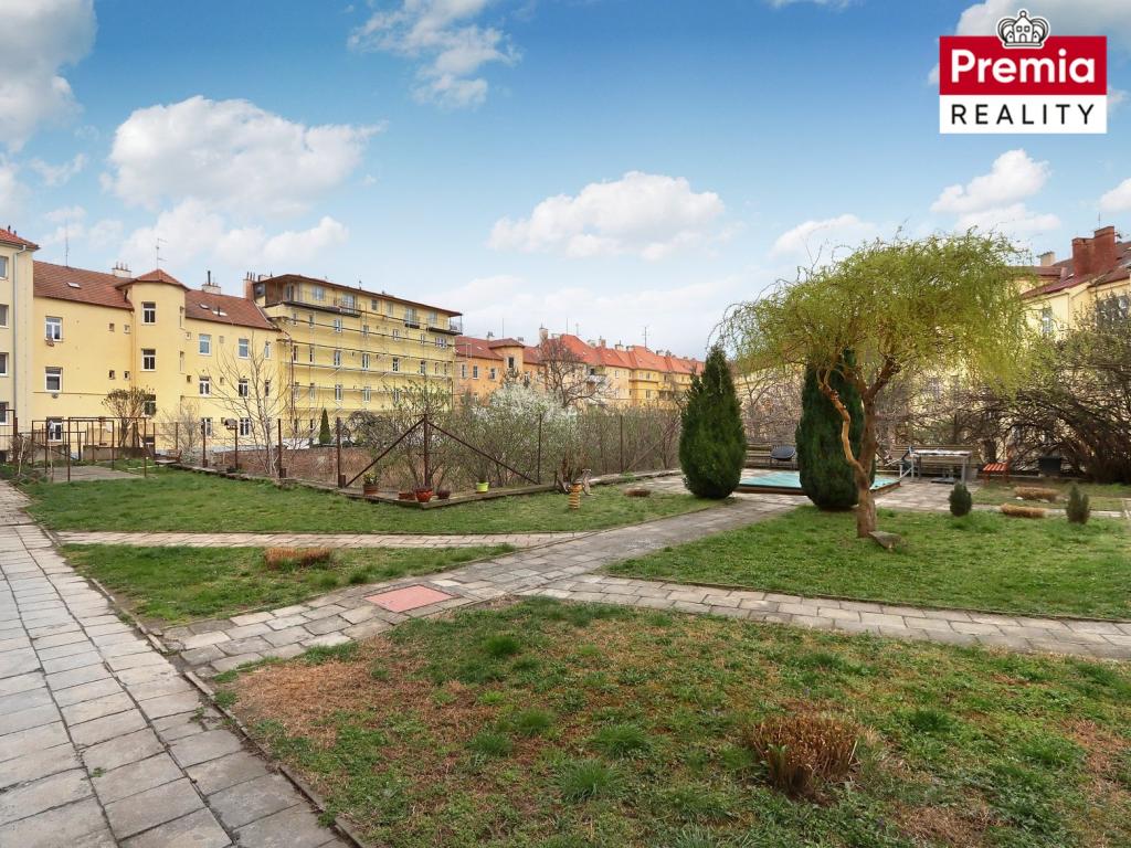 Pronájem bytu 1+1 52 m2