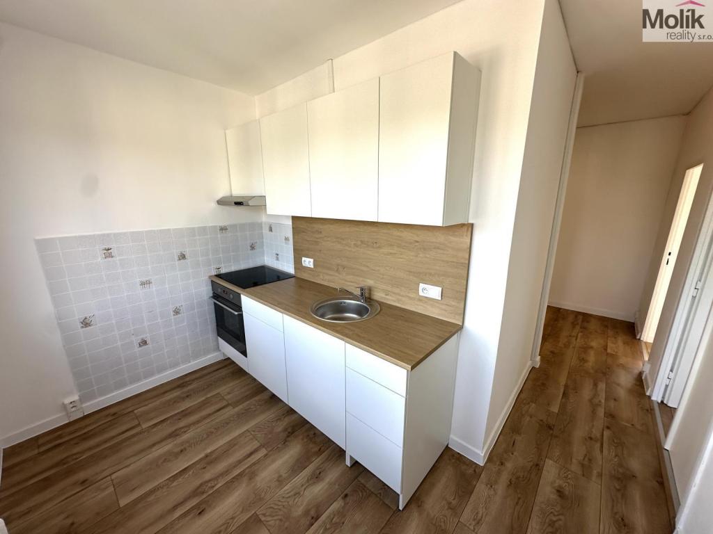 Pronájem bytu 2+1 52 m2
