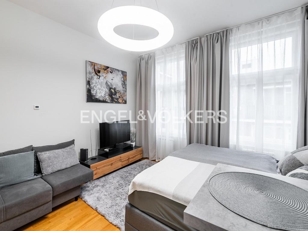 Pronájem bytu 1+kk 30 m2, Praha – náhled fotky 2