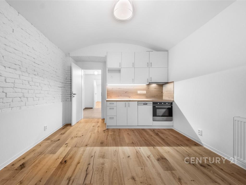 Pronájem bytu 2+kk 50 m2