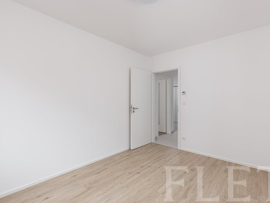 Pronájem bytu 2+kk 49 m2, Praha – náhled fotky 8