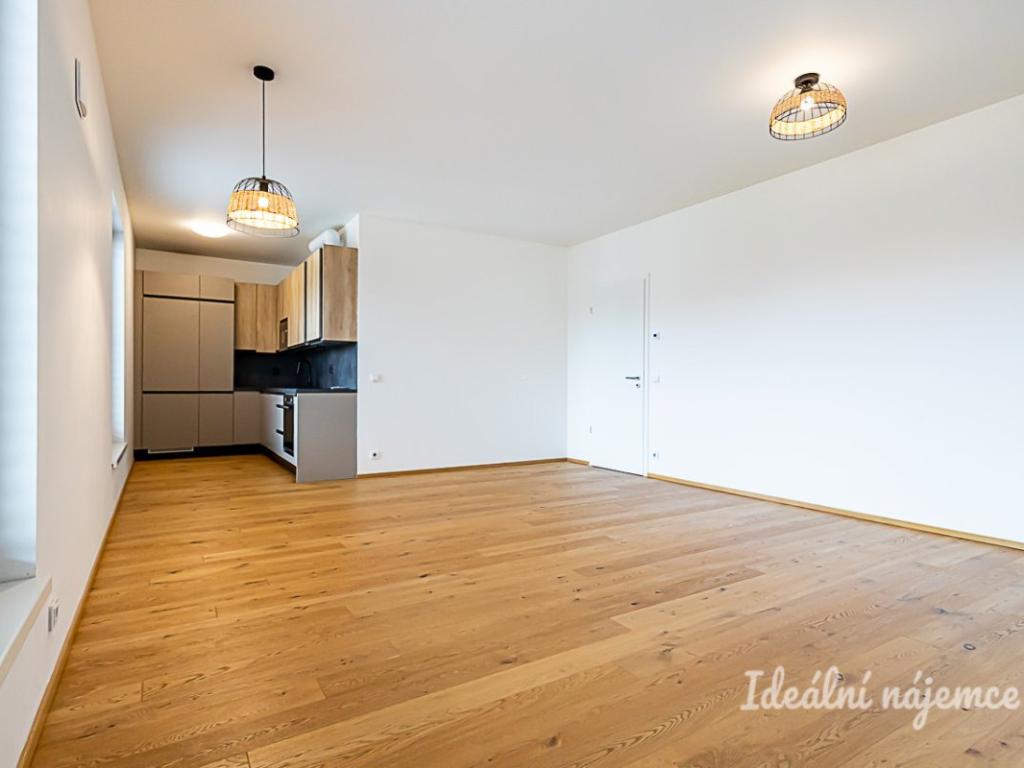 Pronájem bytu 3+kk 89 m² – pohled 6