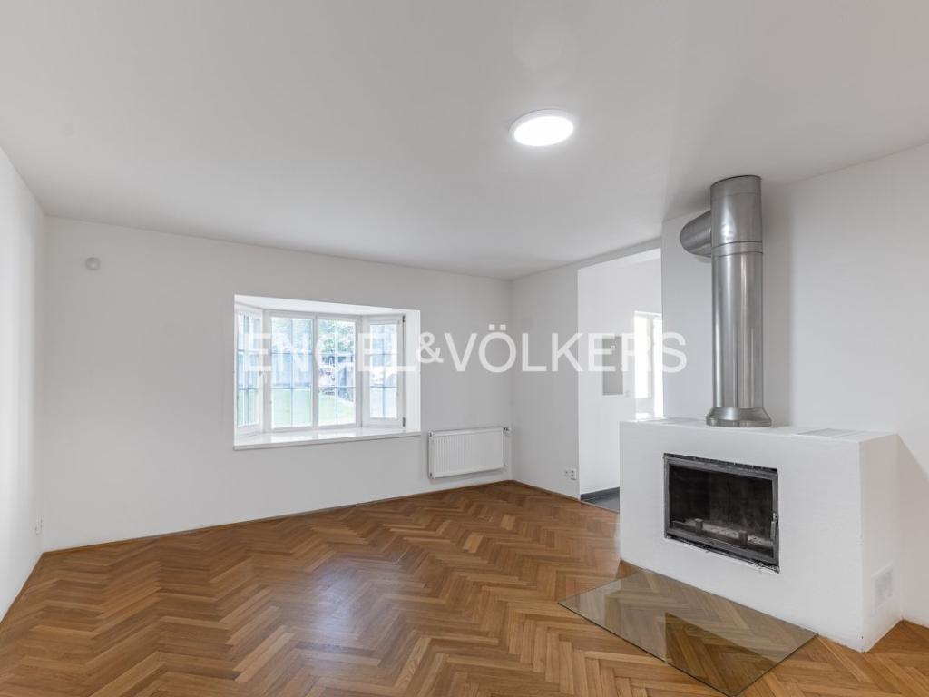 Pronájem domu 302 m2