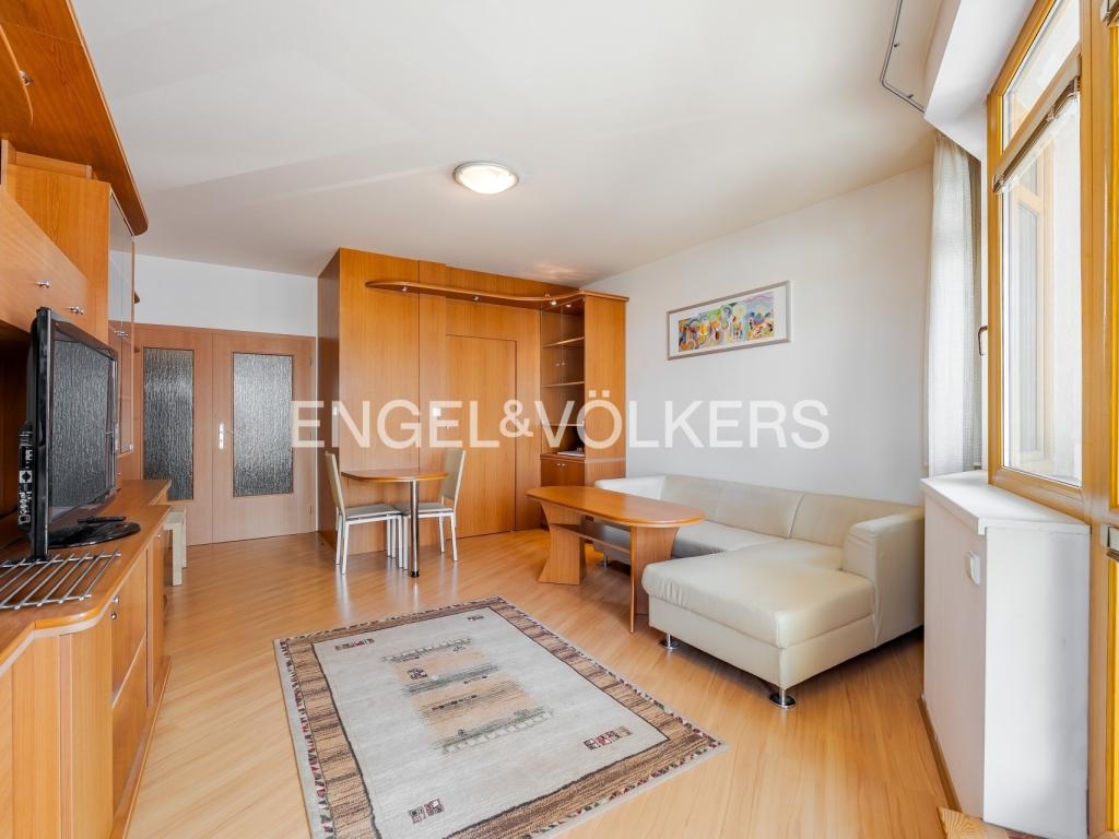 Pronájem bytu 2+kk 65 m2