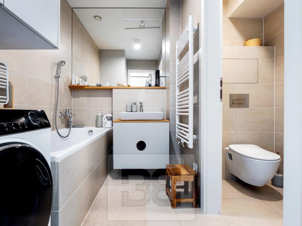 Prodej bytu 2+kk 46 m2, Praha – náhled fotky 12