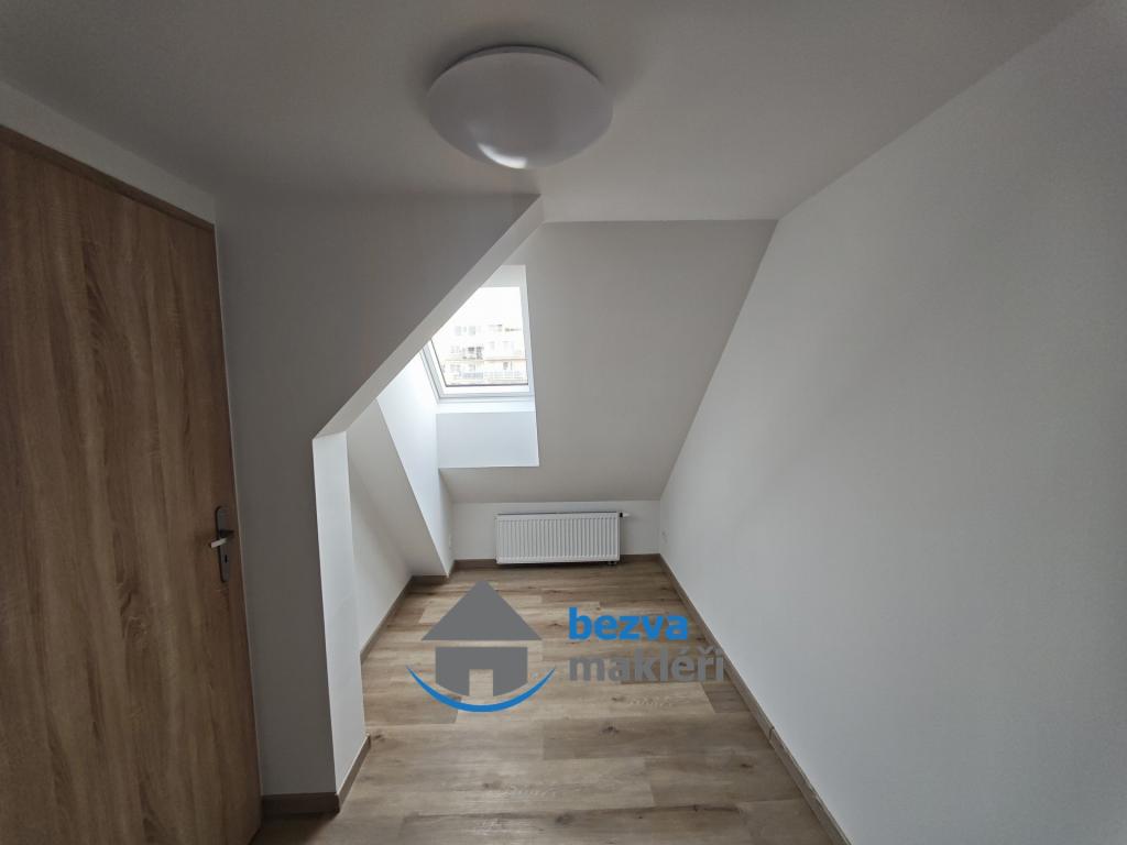 Pronájem bytu 3+1 88 m2, Pardubice – náhled fotky 9