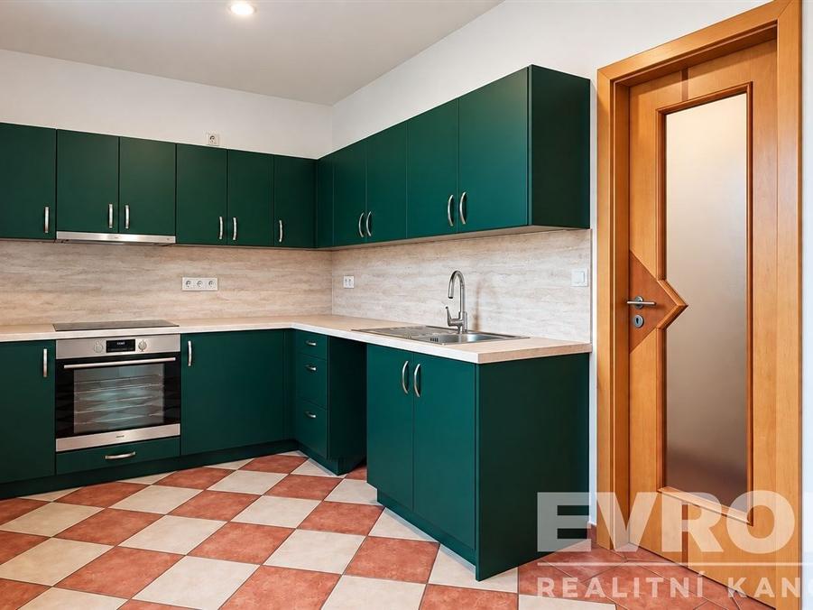 Pronájem bytu 2+kk 52 m2