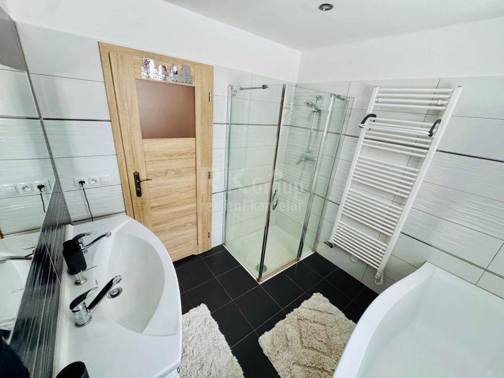 Pronájem domu 200 m2, Tři Sekery – náhled fotky 9