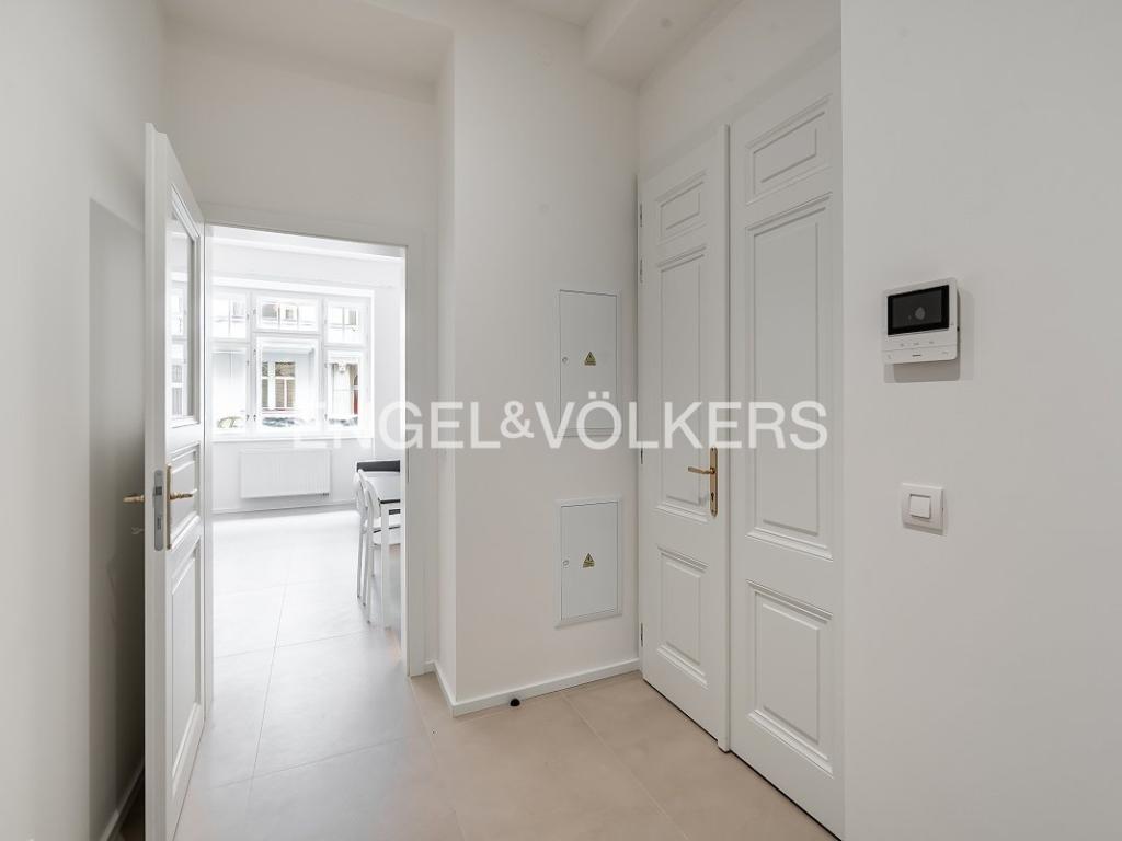 Pronájem bytu 2+kk 52 m2, Praha – náhled fotky 7