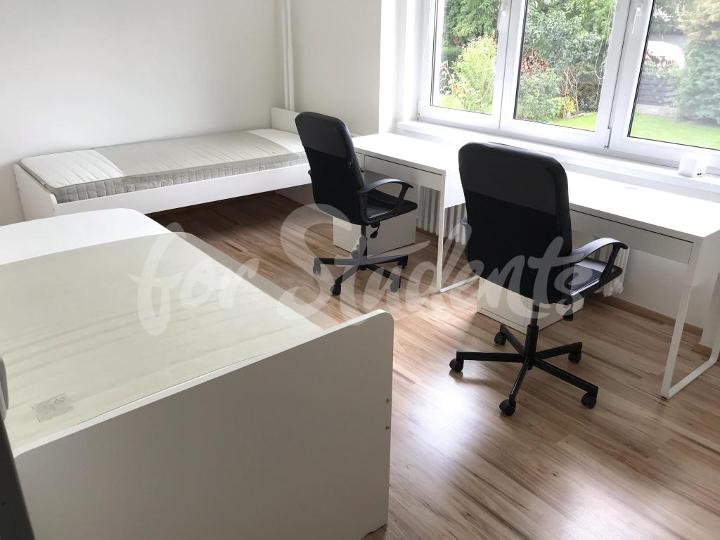 Spolubydleni bytu 2 lůžka 70 m2