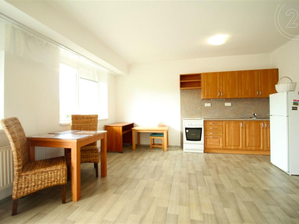 Pronájem bytu 1+kk 37 m2