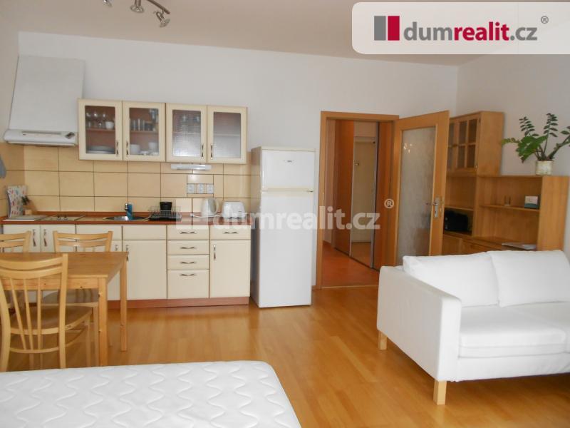 Pronájem bytu 1+kk 35 m2