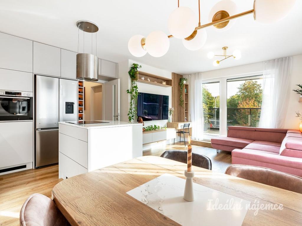 Pronájem bytu 3+kk 70 m2