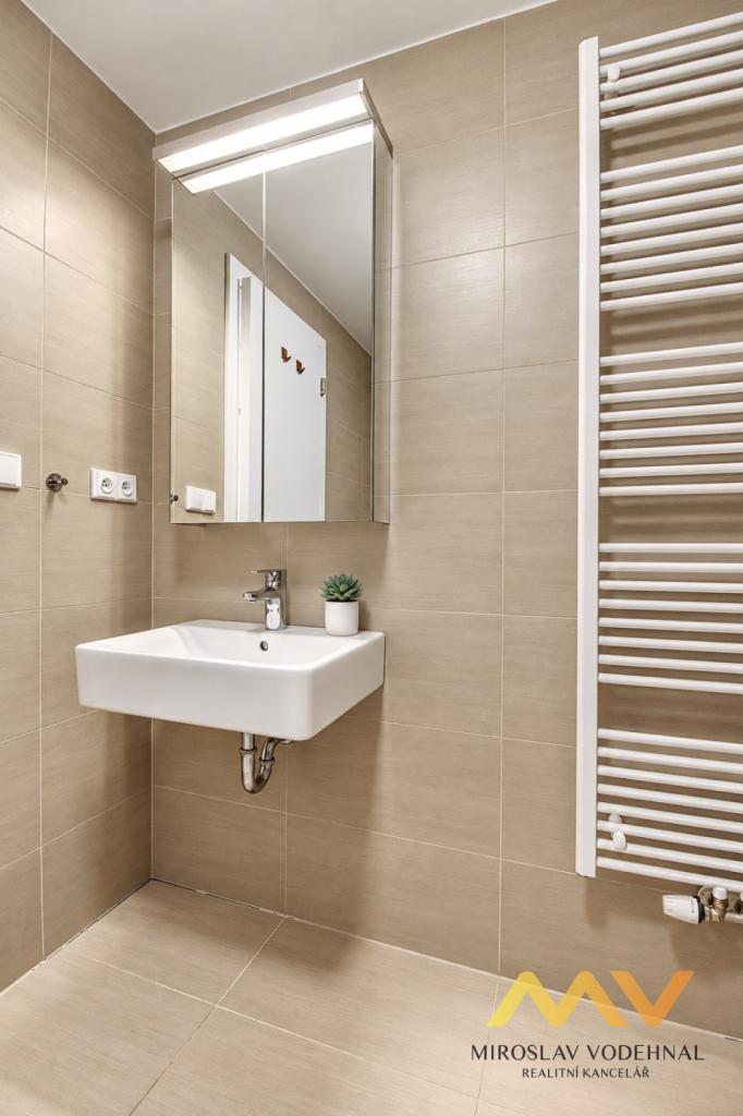Pronájem bytu 1+kk 32 m2, Hradec Králové – náhled fotky 13
