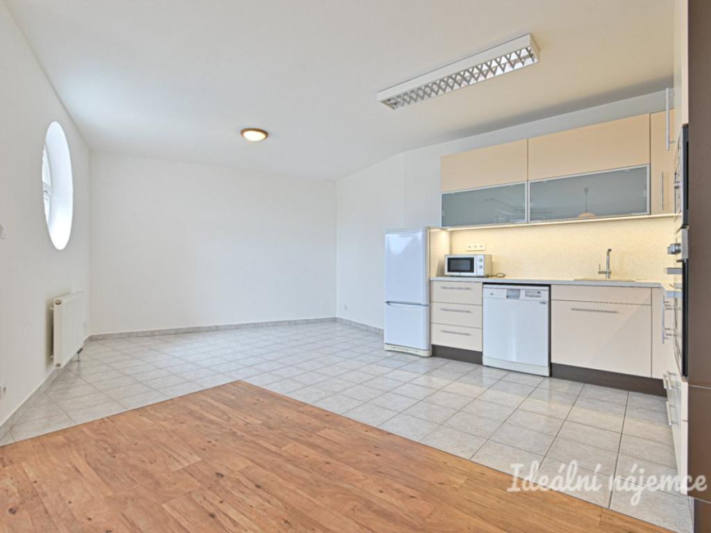 Pronájem bytu 2+kk 64 m2