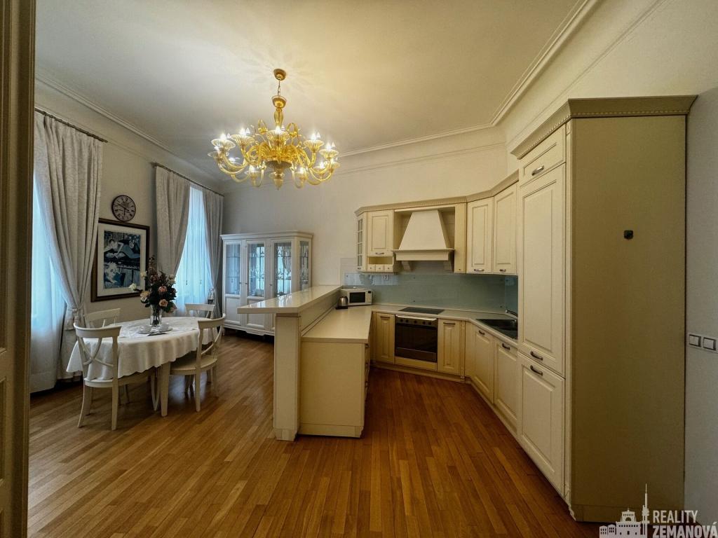Pronájem bytu 4+kk 122 m2