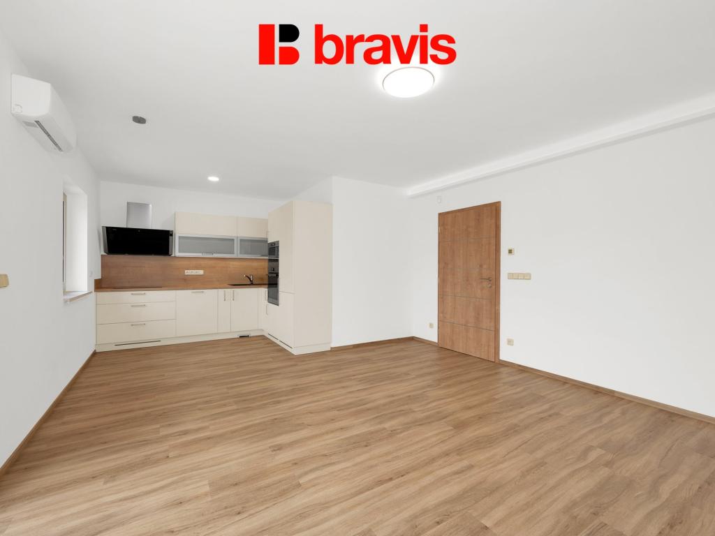 Prodej bytu 3+kk 82 m² – pohled 2
