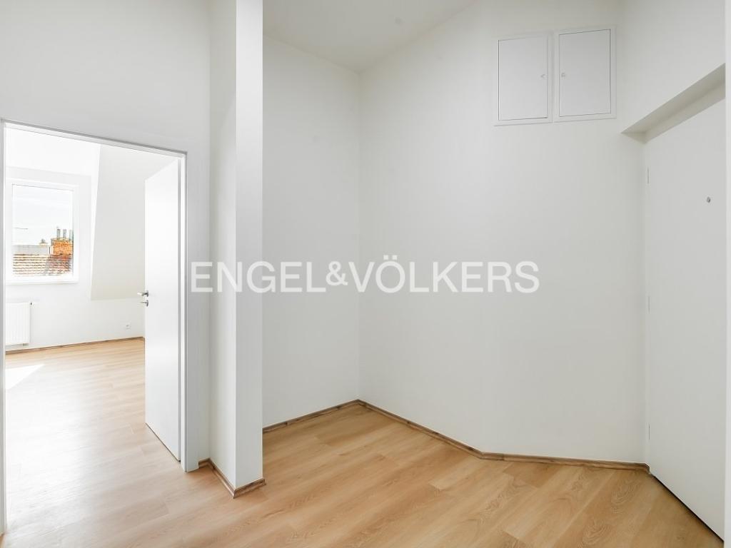 Pronájem bytu 2+kk 65 m2