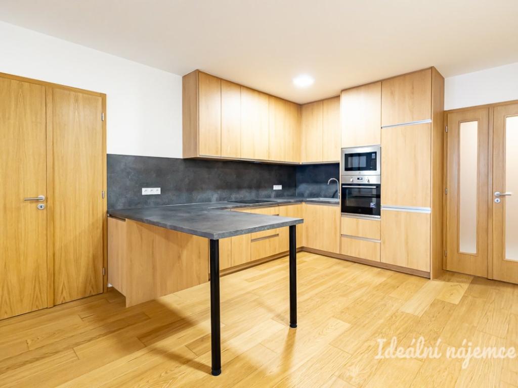 Pronájem bytu 3+kk 83 m2