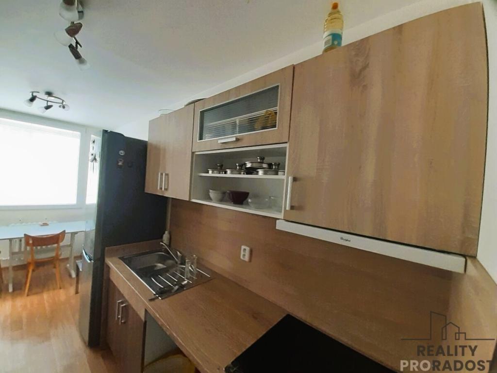 Pronájem bytu pokoj 12 m2