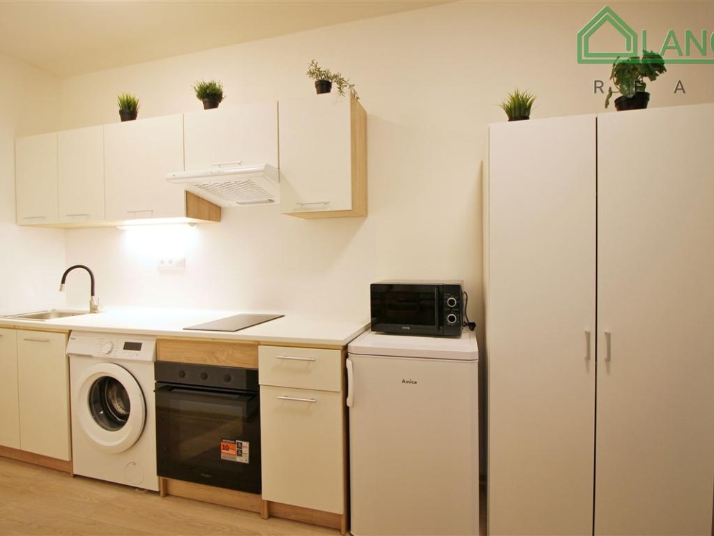 Pronájem bytu 1+kk 21 m2