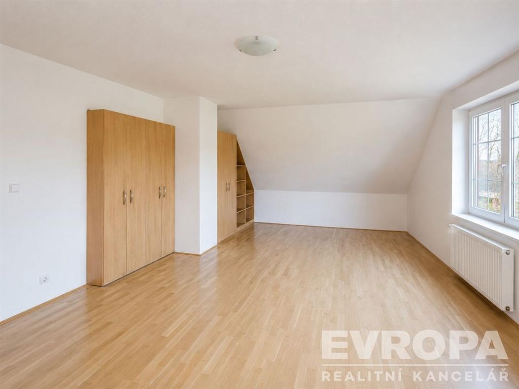Pronájem domu 350 m2, Průhonice – náhled fotky 13