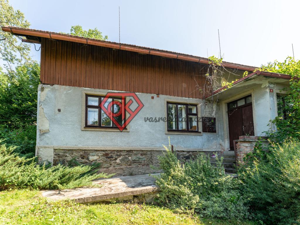 Haus, 216 m², Grundstück 4048 m²