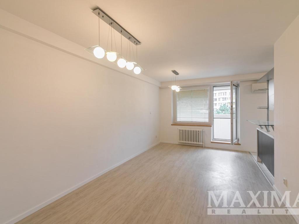 Pronájem bytu 3+kk 75 m2, Praha – náhled fotky 8