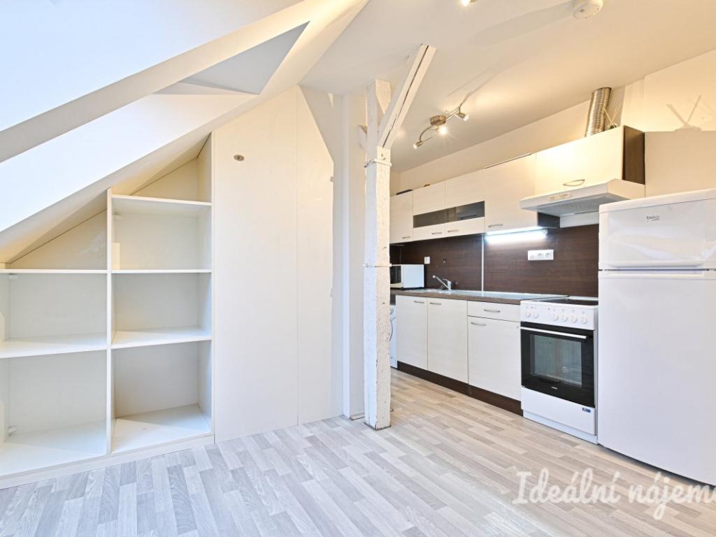 Pronájem bytu 2+kk 40 m2