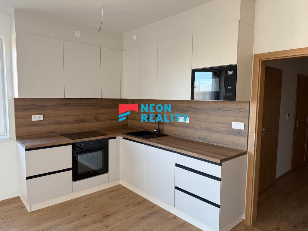 Pronájem bytu 3+kk 80 m2