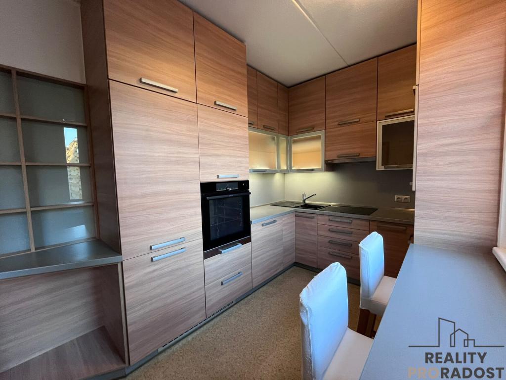 Pronájem bytu 4+1 75 m2, České Budějovice – náhled fotky 2