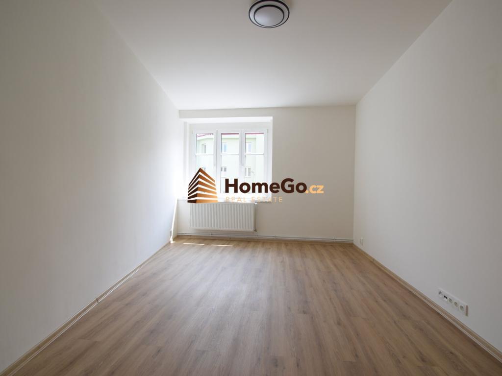 Pronájem bytu 1+kk 30 m2, Praha – náhled fotky 2