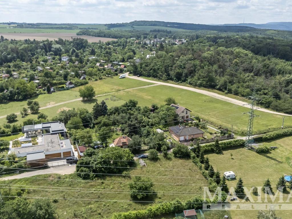 Prodej pozemku 890 m2, Praha – náhled fotky 12