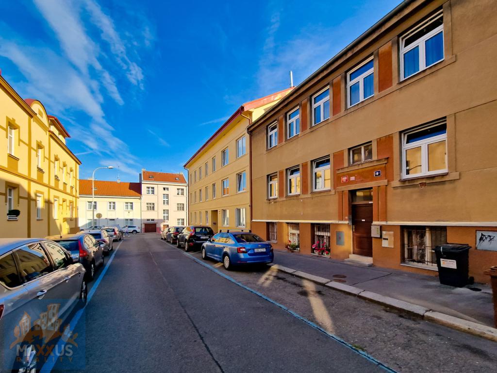 Pronájem bytu 2+kk 44 m2, Praha – náhled fotky 12