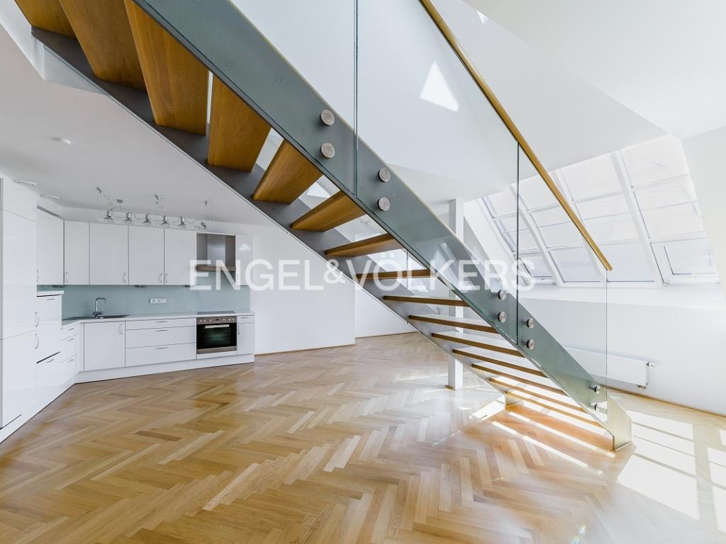Pronájem bytu 4+kk 168 m2