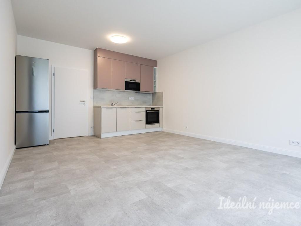 Pronájem bytu 1+kk 35 m2