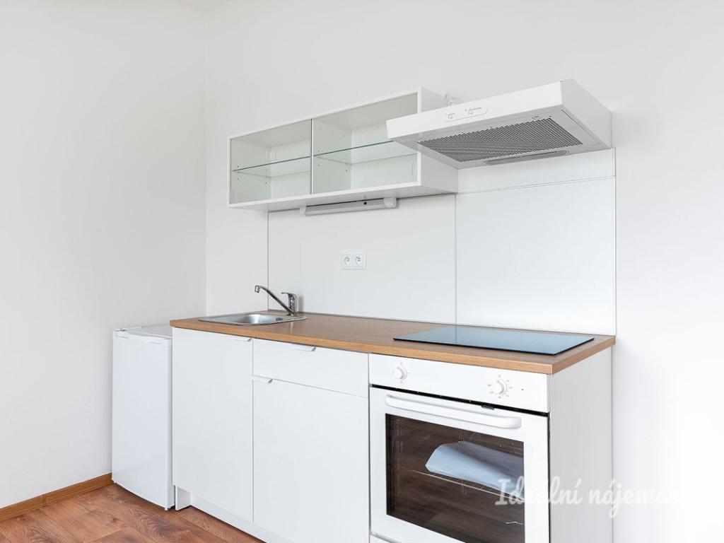 Pronájem bytu 1+kk 32 m2