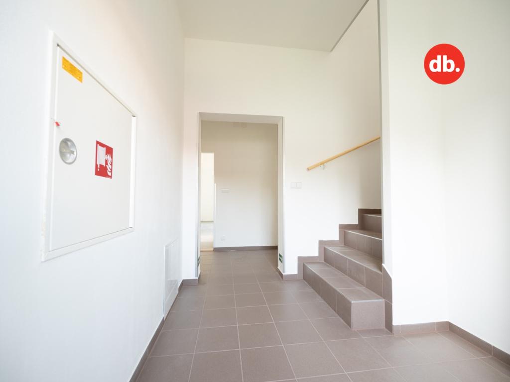 Pronájem bytu 2+kk 50 m2, Dalovice – náhled fotky 7
