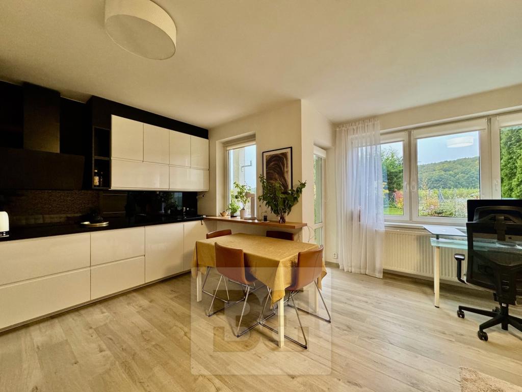 Pronájem bytu 3+kk 82 m2