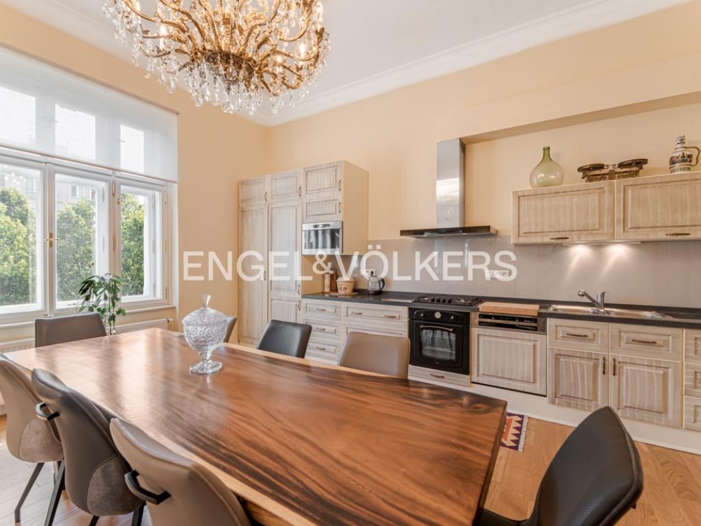 Pronájem bytu 3+1 102 m2