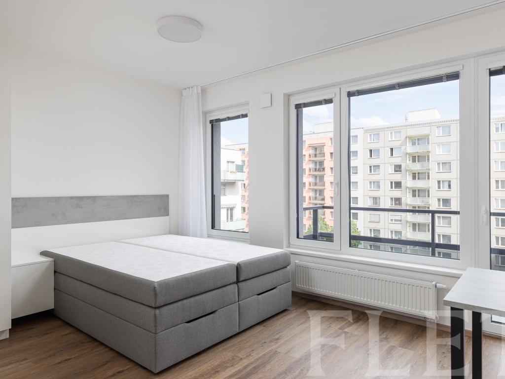 Pronájem bytu 1+kk 35 m2