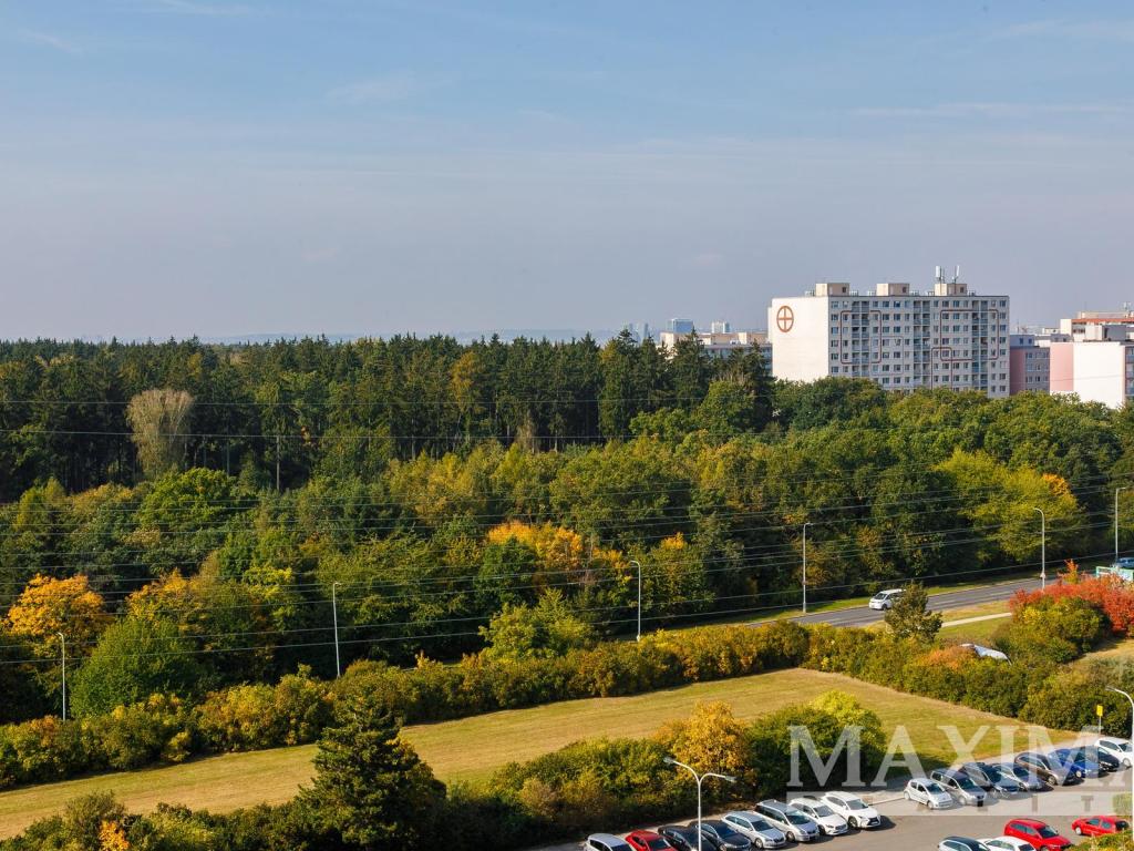 Pronájem bytu 3+kk 67 m2, Praha – náhled fotky 21