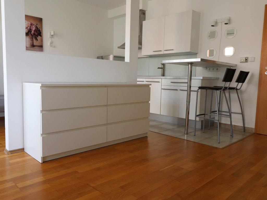 Pronájem bytu 1+kk 35 m2
