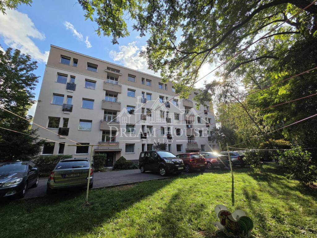 Pronájem bytu 2+1 75 m2, Praha – náhled fotky 15