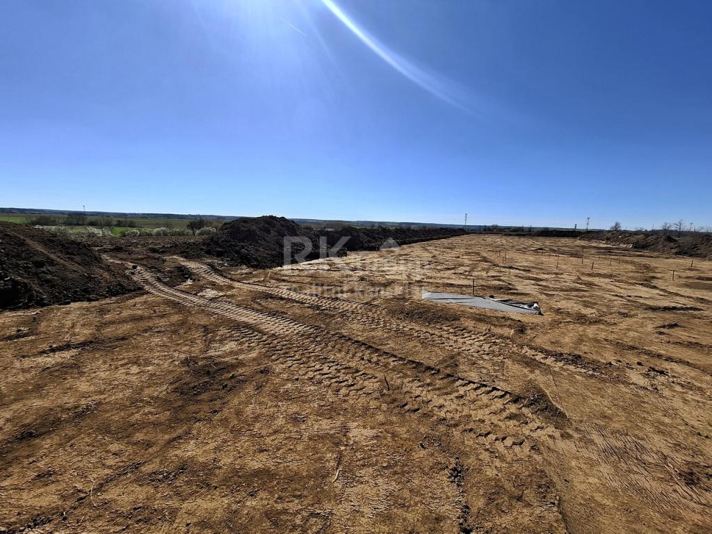 Prodej pozemku 817 m2, Slaný – náhled fotky 9
