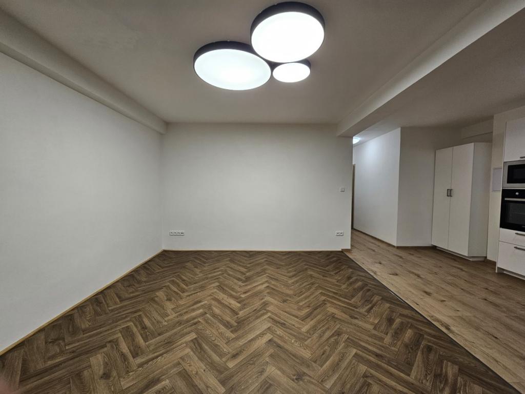 Pronájem bytu 2+1 56 m2