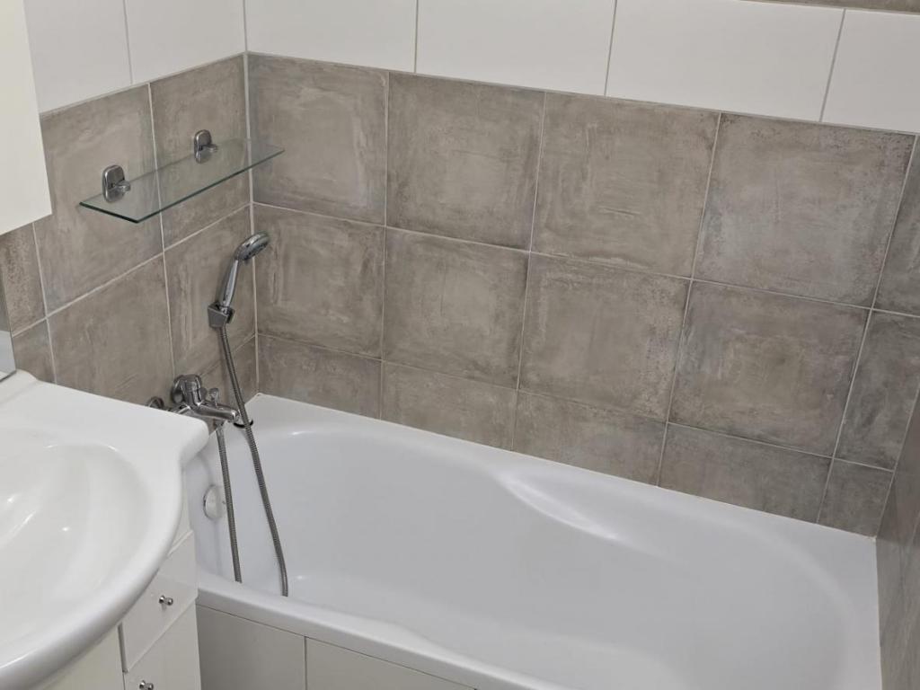 Pronájem bytu 1+1 34 m2